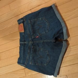 Levi's jean shorts 27"